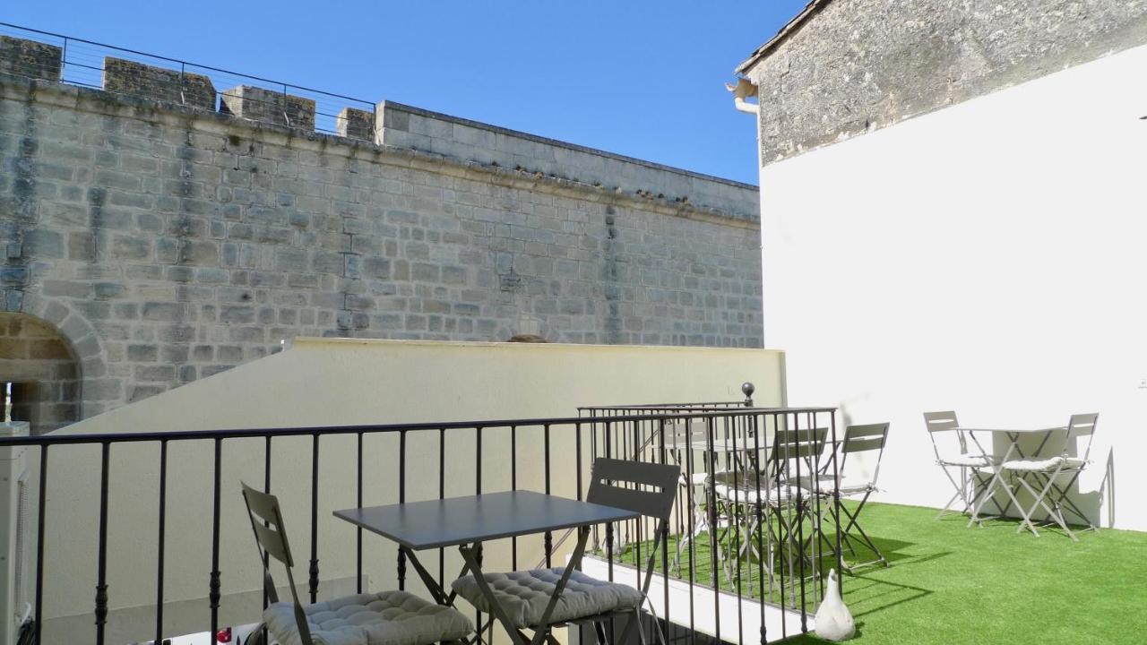 Ô 36 Rempart Sud B&B Aigues-Mortes Bagian luar foto